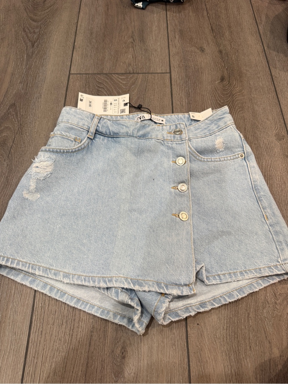 Zara Light Blue Denim Skort Shorts with Button Front